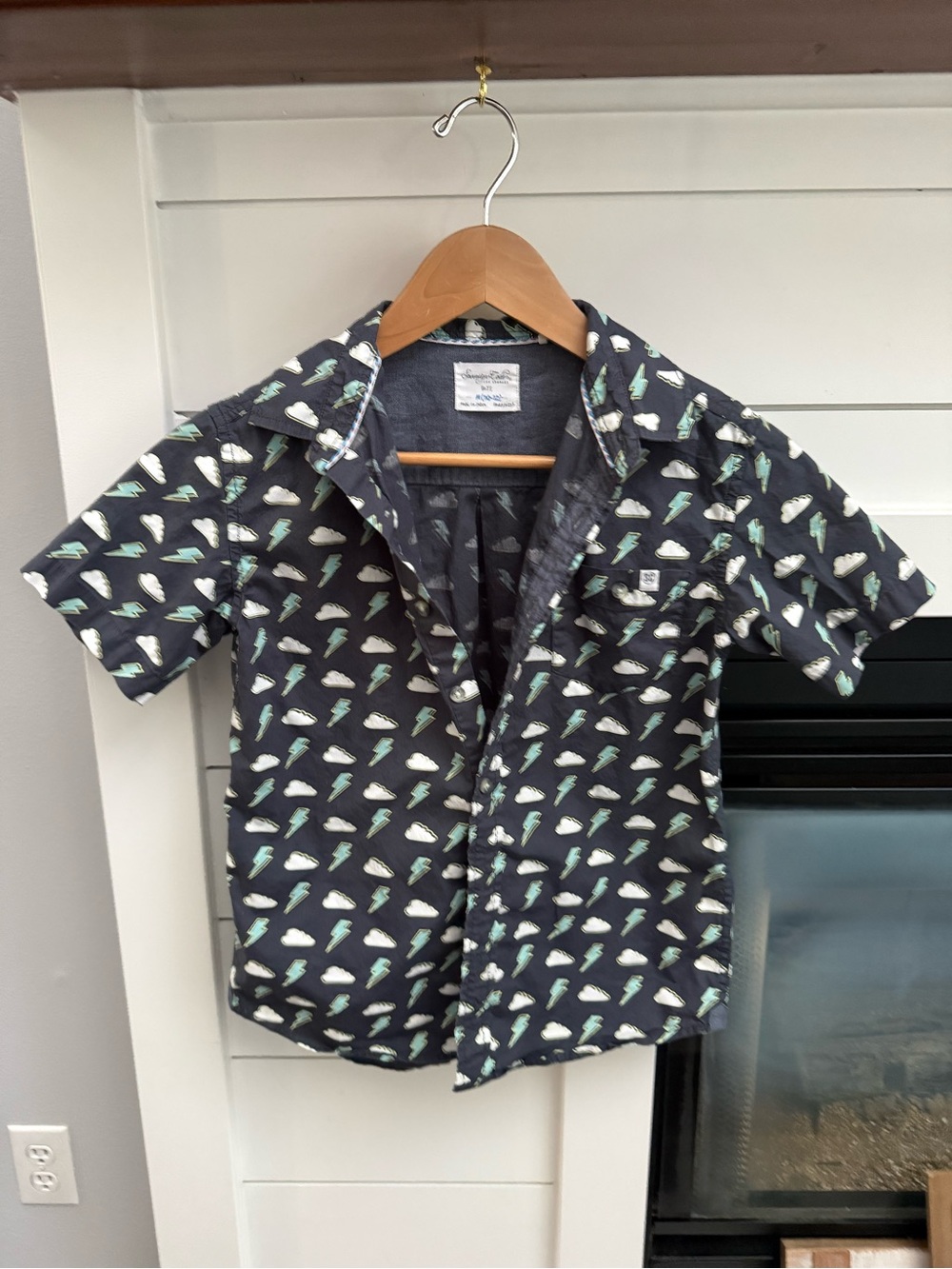 Boys Sovereign Cloud gray Lightning Print button down shortsleeve shirt 10-12